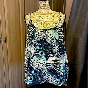 Adjustable lightweight flowy tank, super soft and charming! 😍